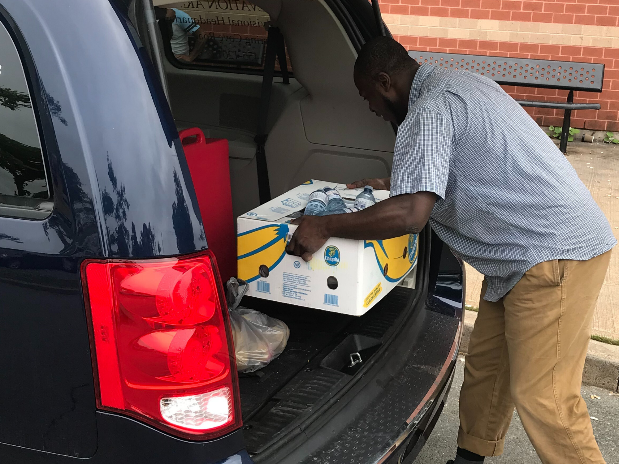 An Impromptu Donation Spreads Cheer