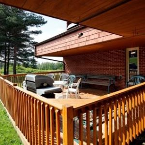 front porch at lakeview manor