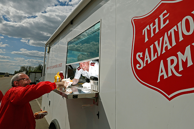 The Salvation Army Sends Team to Assist During Fort McMurray Re-Entry