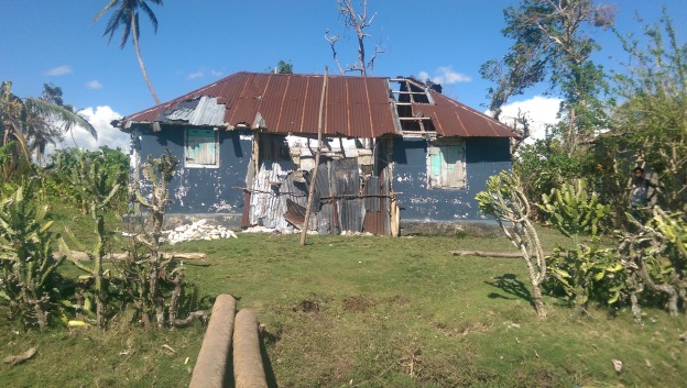 hurricaine matthew destroys house in Haiti