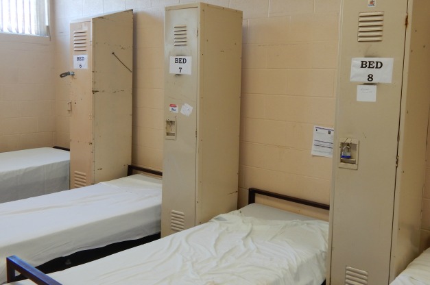 Winnipeg booth centre empty shelter beds