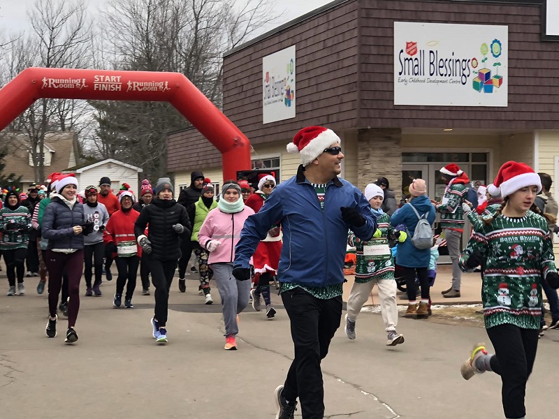 Runners at the start line of the Moncton Santa Shuffle