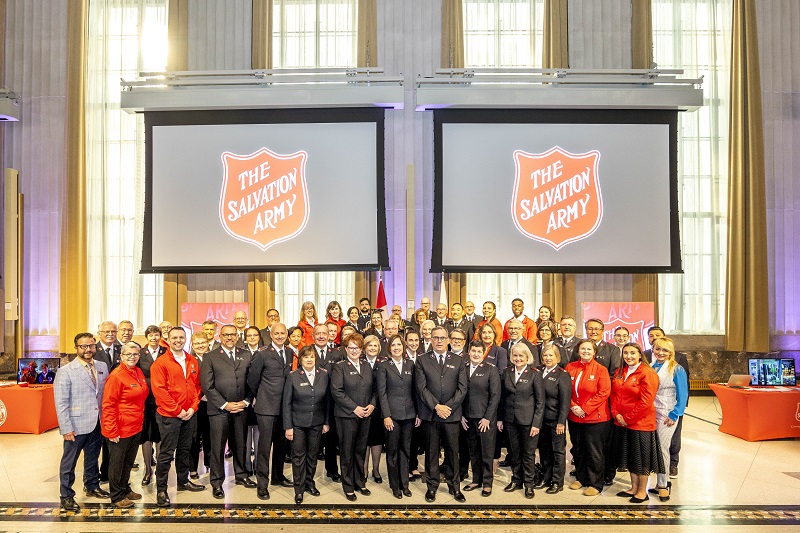Group shot of attendees to Salvation Army week on the hill